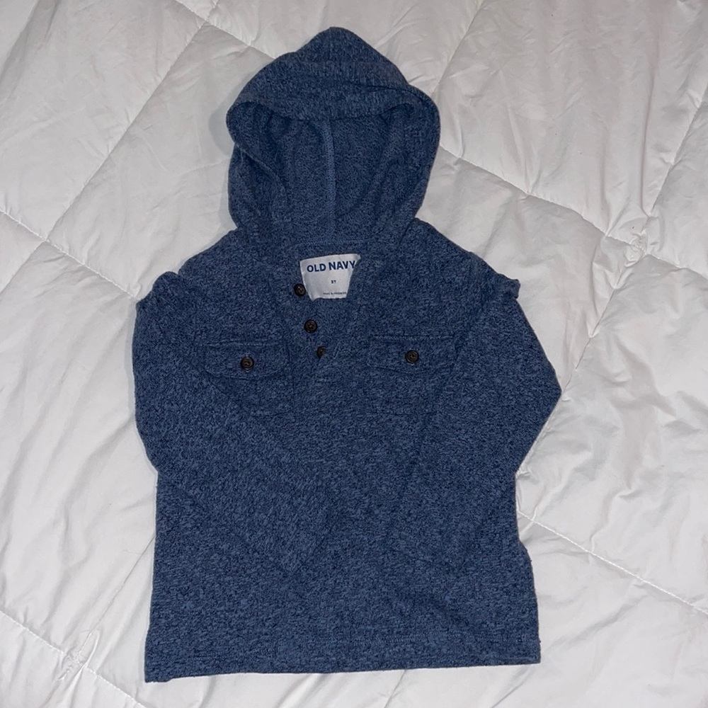 Old Navy 3T.  Heather blue/3 buttons/hood. Excellent condition!